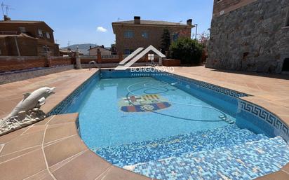 Swimming pool of House or chalet for sale in Santa Perpètua de Mogoda  with Air Conditioner, Terrace and Storage room