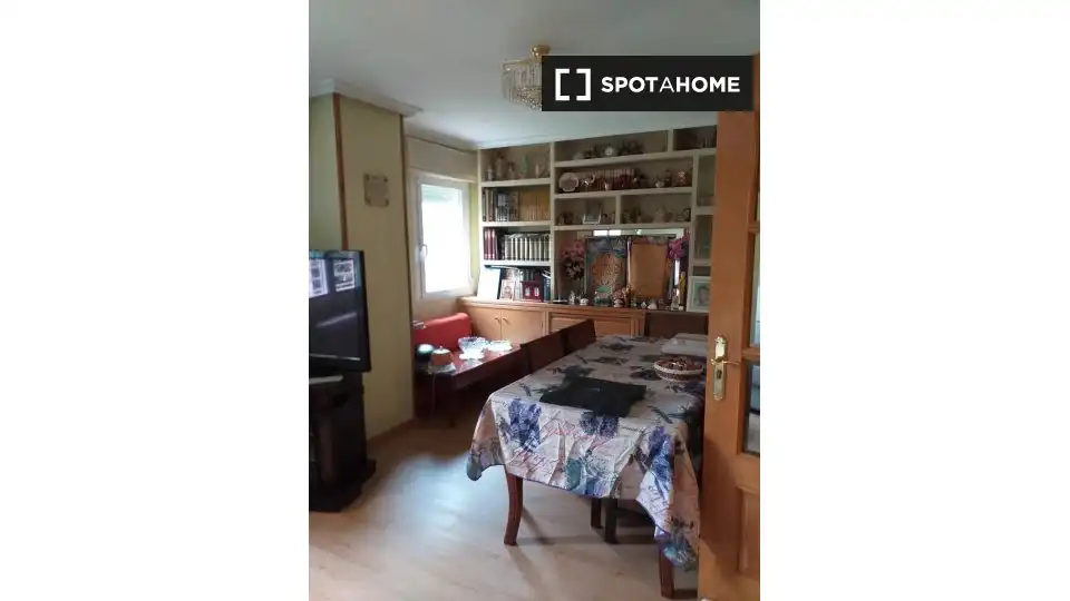 Bedroom of Flat for rent in Madrid  with Air Conditioner, Heating and Furnished