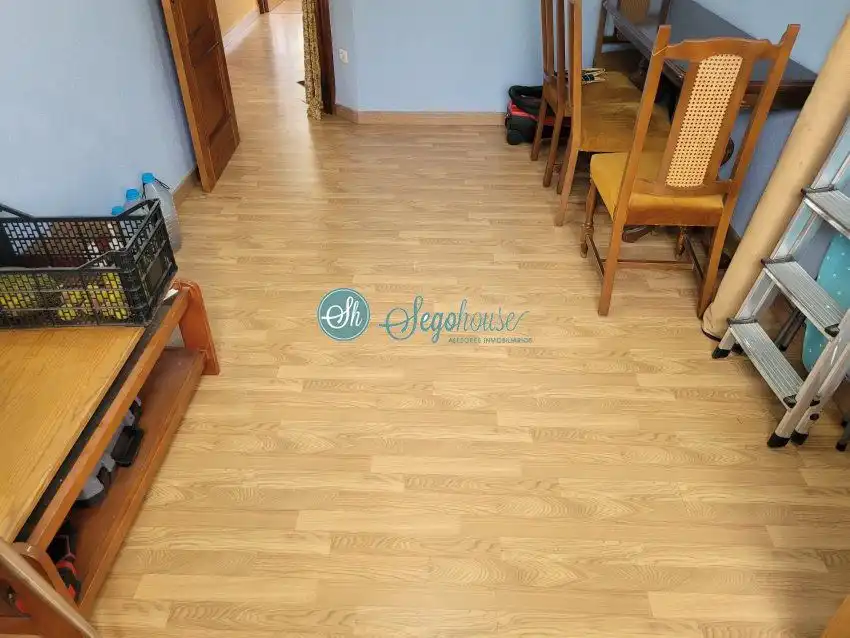 Piso en venta en La Lastrilla  con Calefacción y Terraza