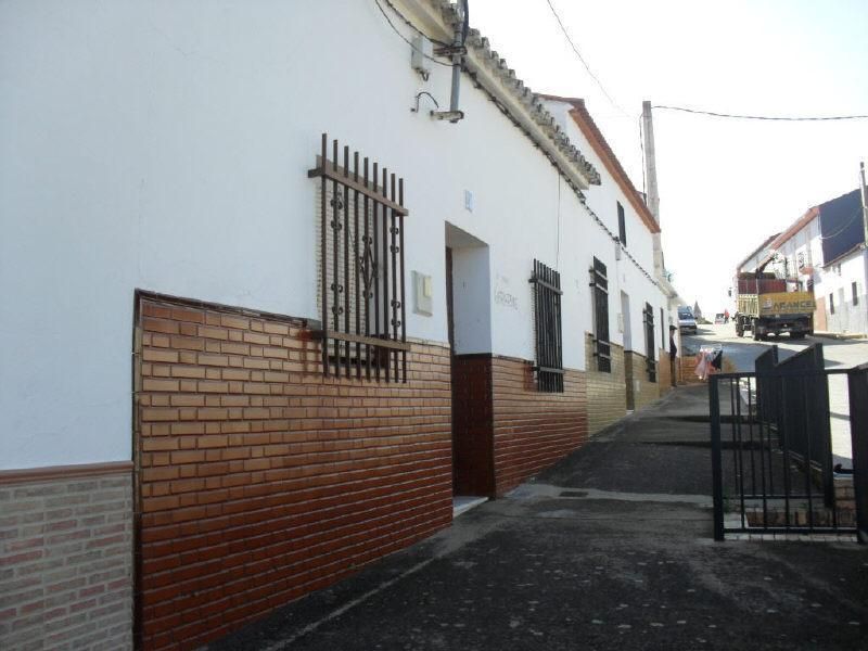 Vista exterior de Casa o chalet en venta en Calañas