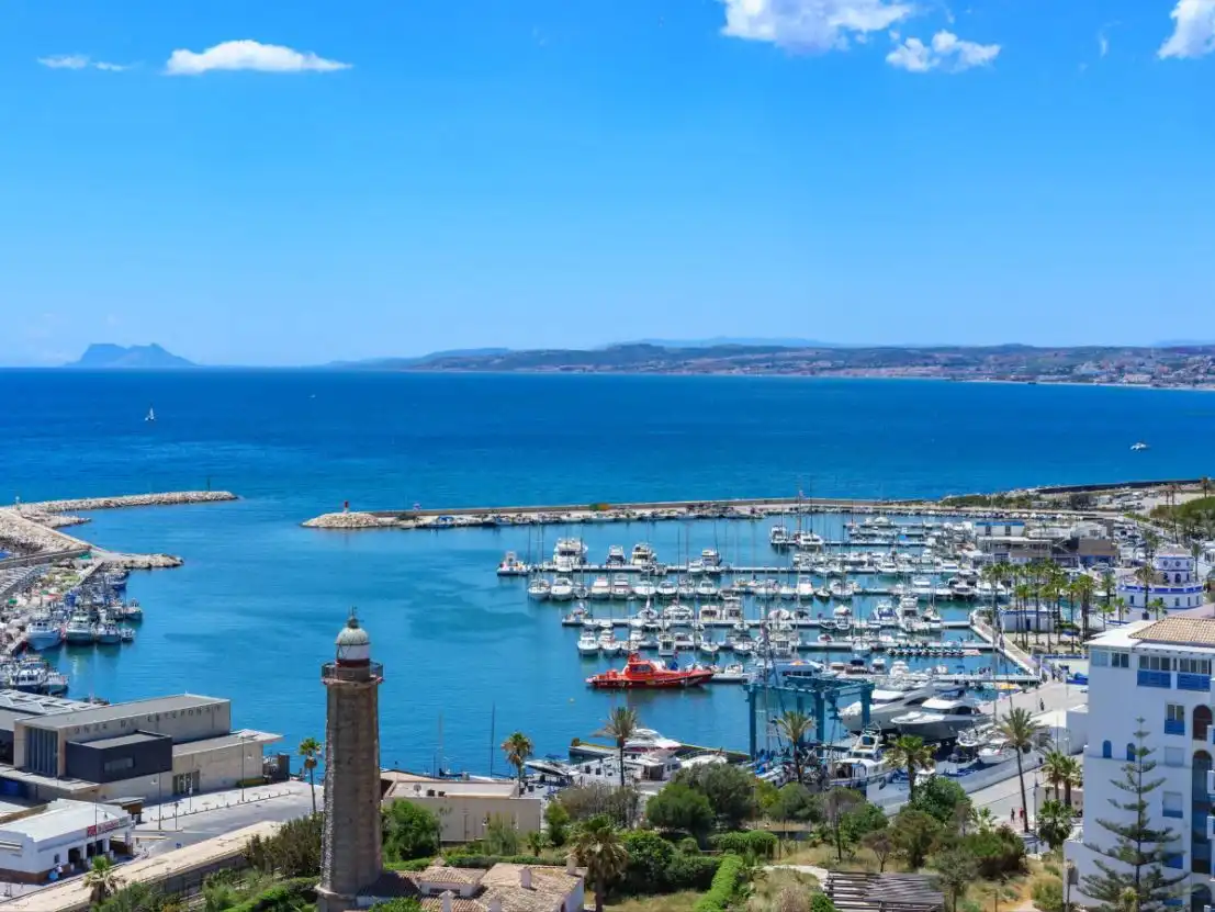 Apartament de lloguer a Avenida Juan Carlos I, 48, Parque Central