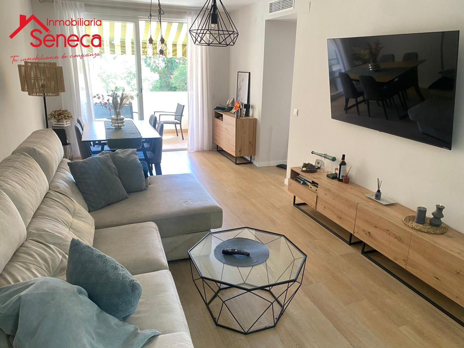 Sala d'estar de Pis en venda en  Córdoba Capital amb Aire condicionat i Calefacció