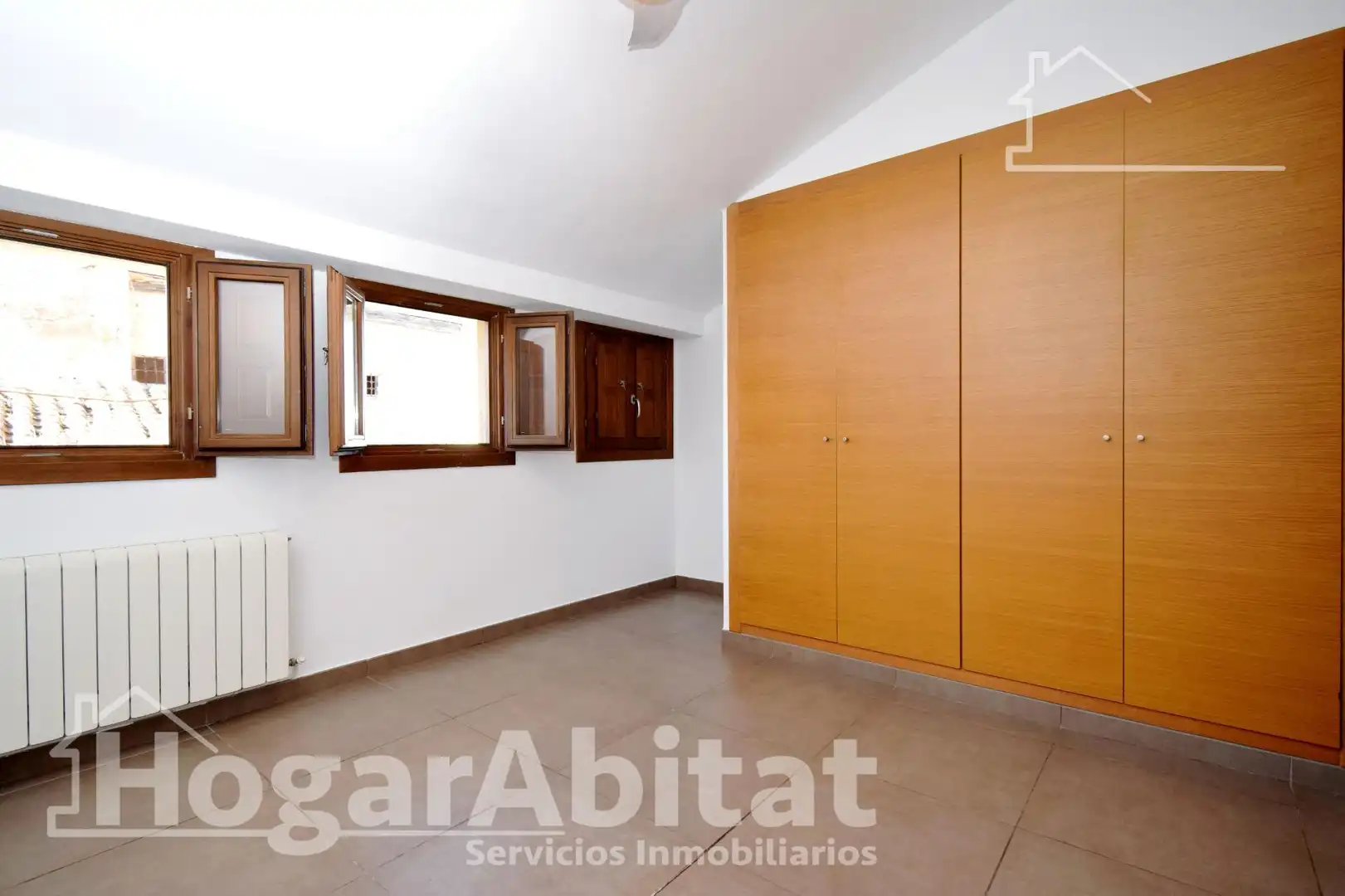 Habitación de Piso en venta en Valencia con Aire acondicionado y Calefacción