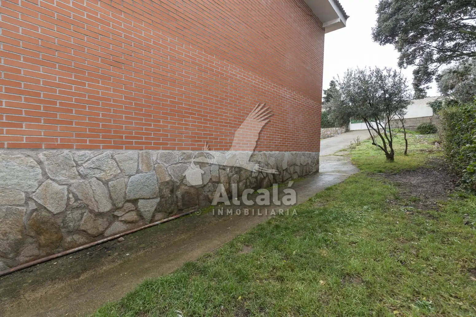 Vista exterior de Casa o chalet en venta en Torrejón del Rey con Calefacción y Piscina