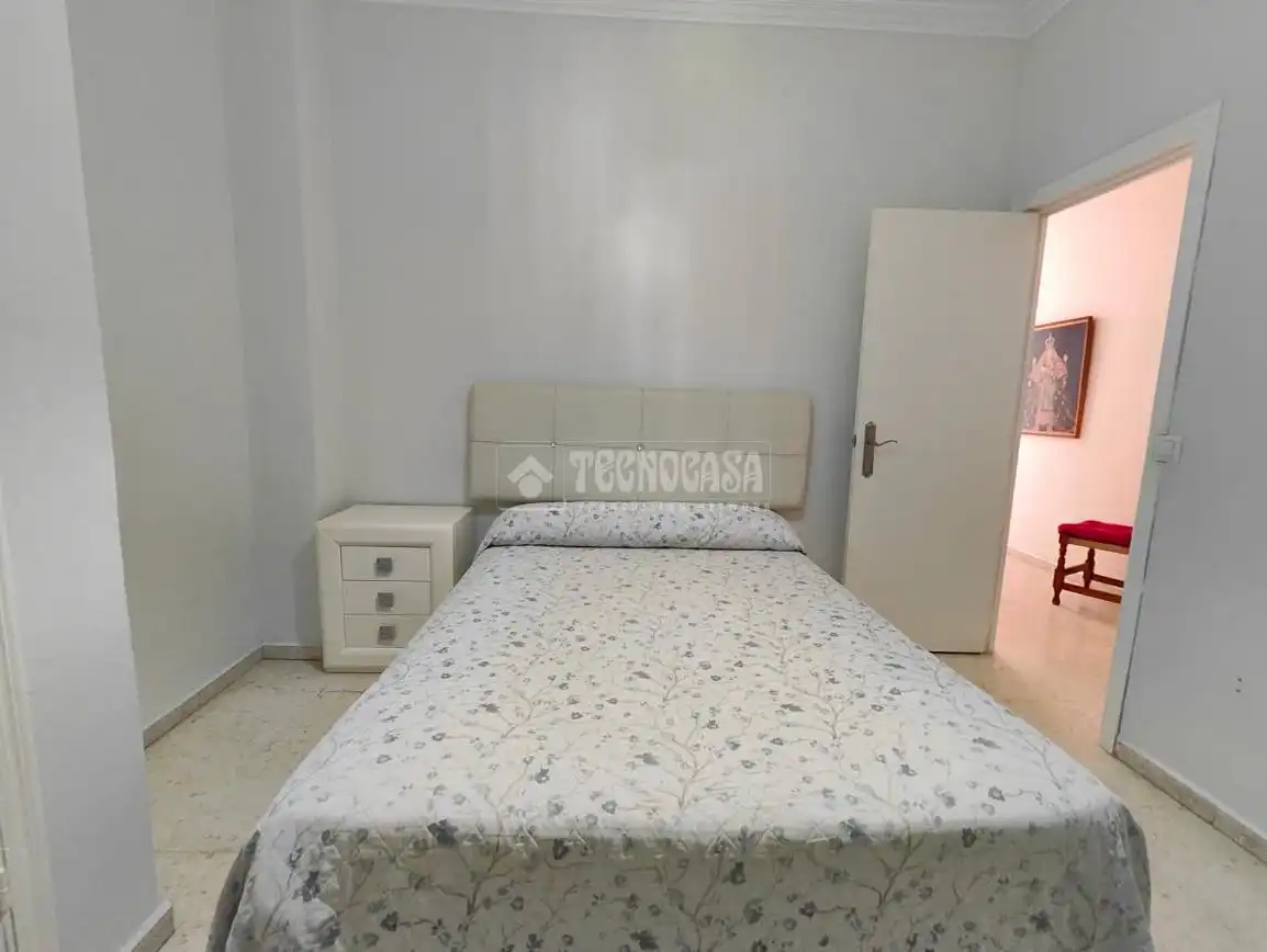 Dormitori de Casa o xalet en venda en Los Palacios y Villafranca amb Aire condicionat