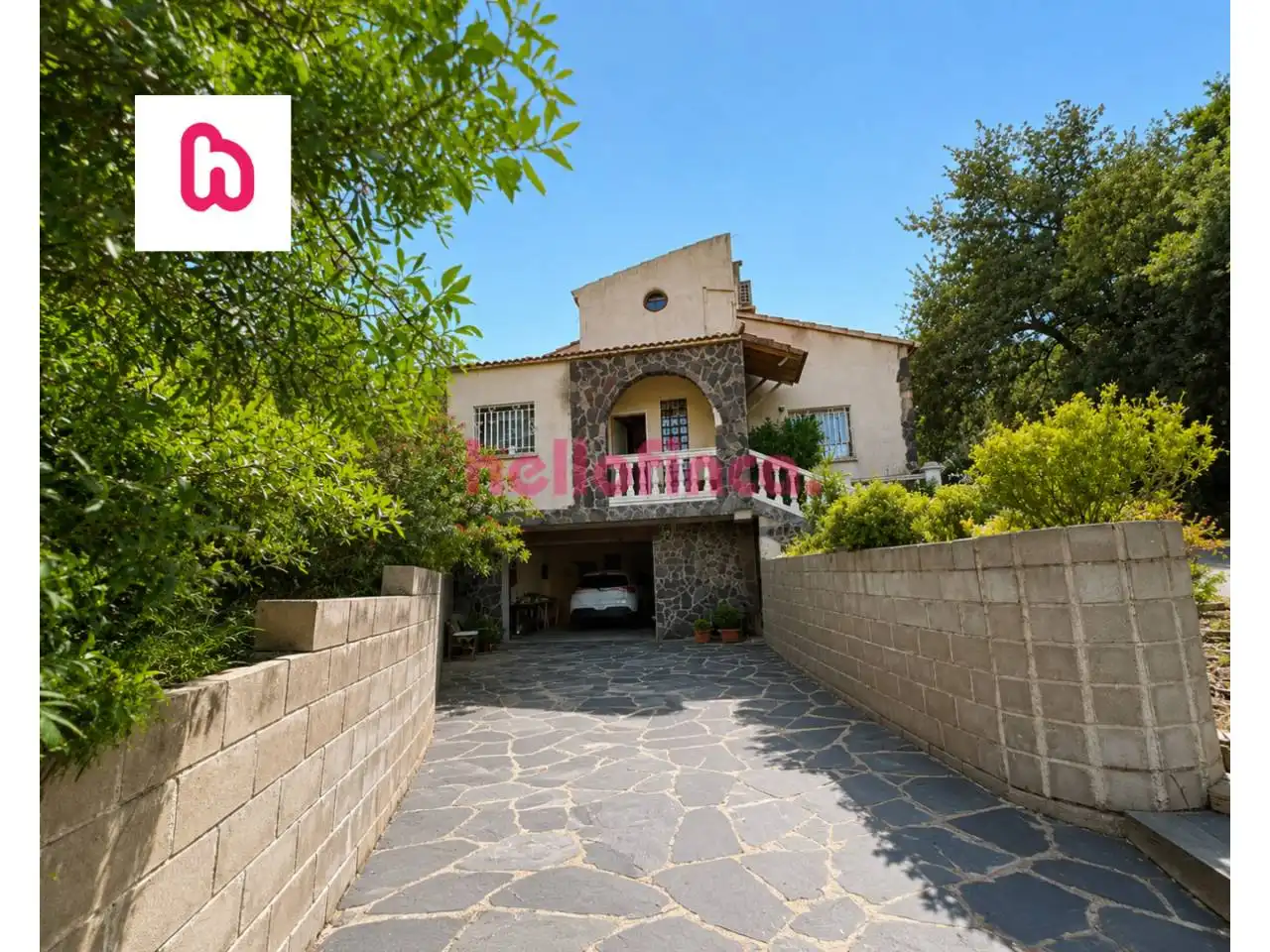 Detached house with pool for sale in Calle Vallès