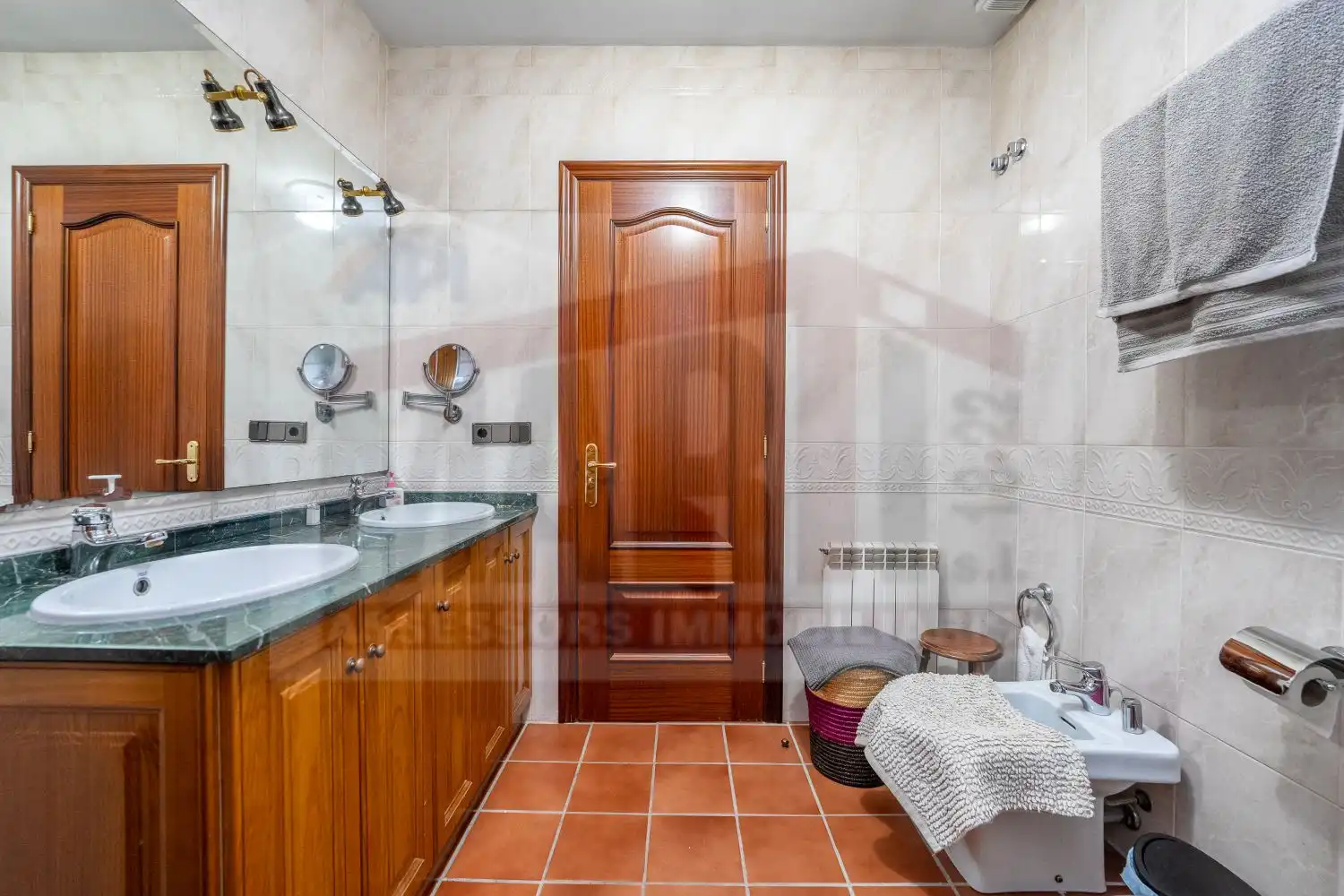 Bany de Edifici en venda en Móra la Nova