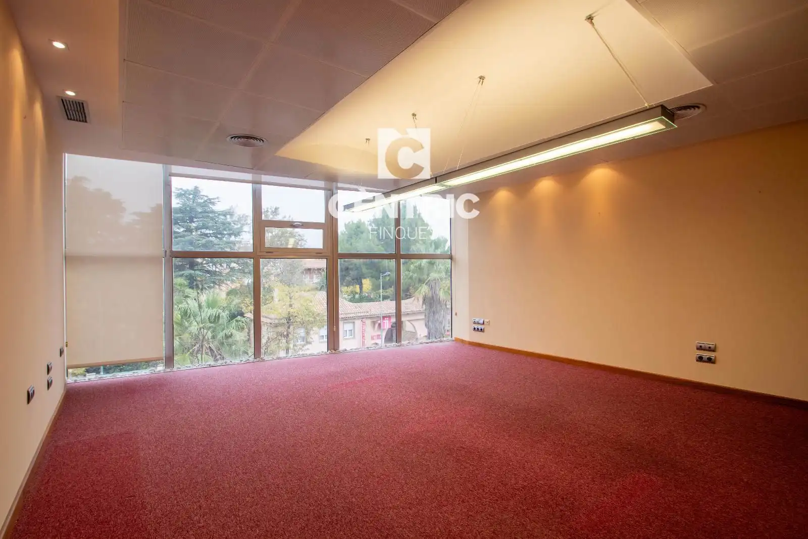 Oficina de alquiler en Terrassa