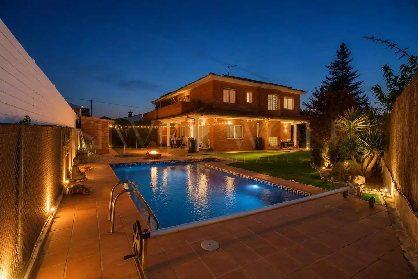 Piscina de Casa adosada en venda en Sant Quirze del Vallès amb Calefacció, Jardí privat i Parquet