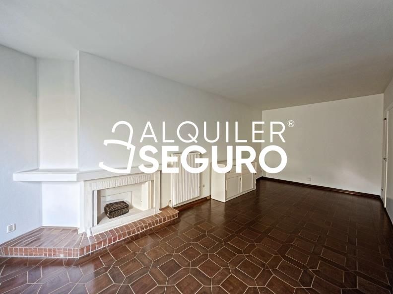 Bedroom of Flat to rent in Colmenarejo  with Heating, Terrace and Storage room