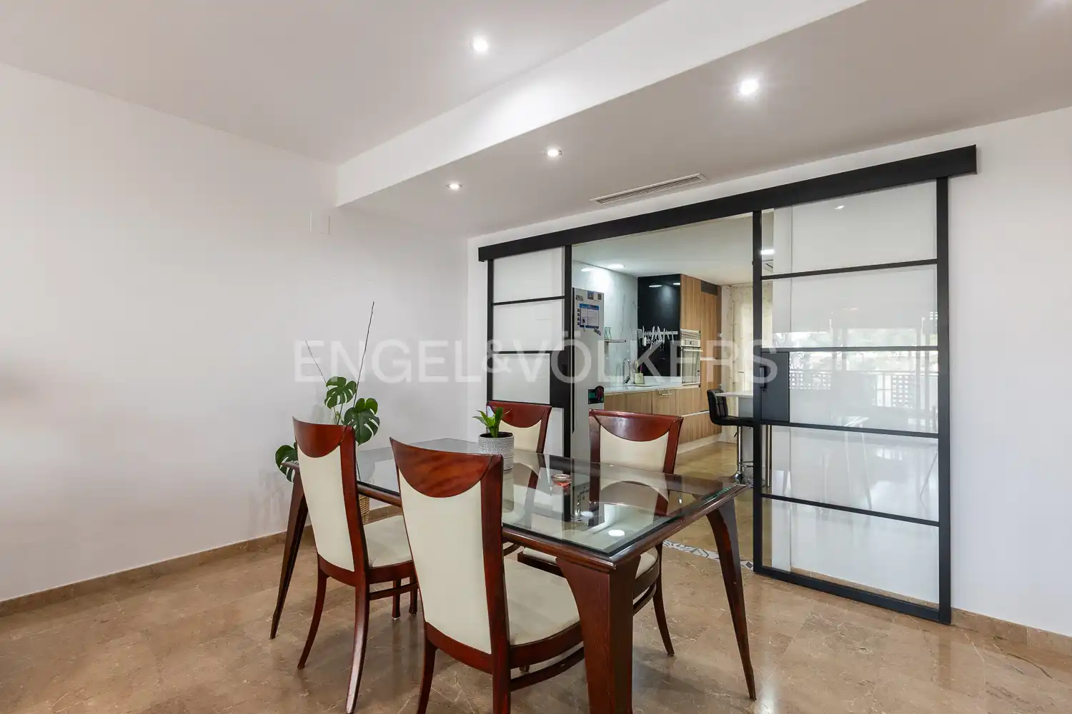 Houses for rent in Chiva, Valencia