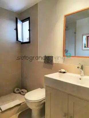 Baño de Casa adosada de alquiler en Sotogrande con Aire acondicionado, Jardín privado y Terraza