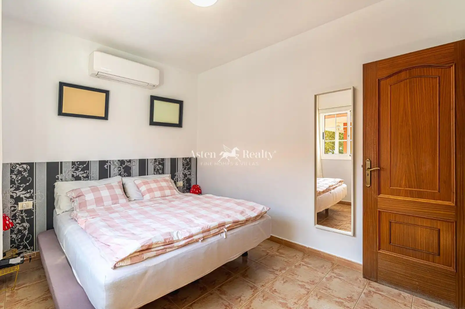 Habitación de Casa o chalet en venta en Santiago del Teide con Aire acondicionado, Calefacción y Piscina
