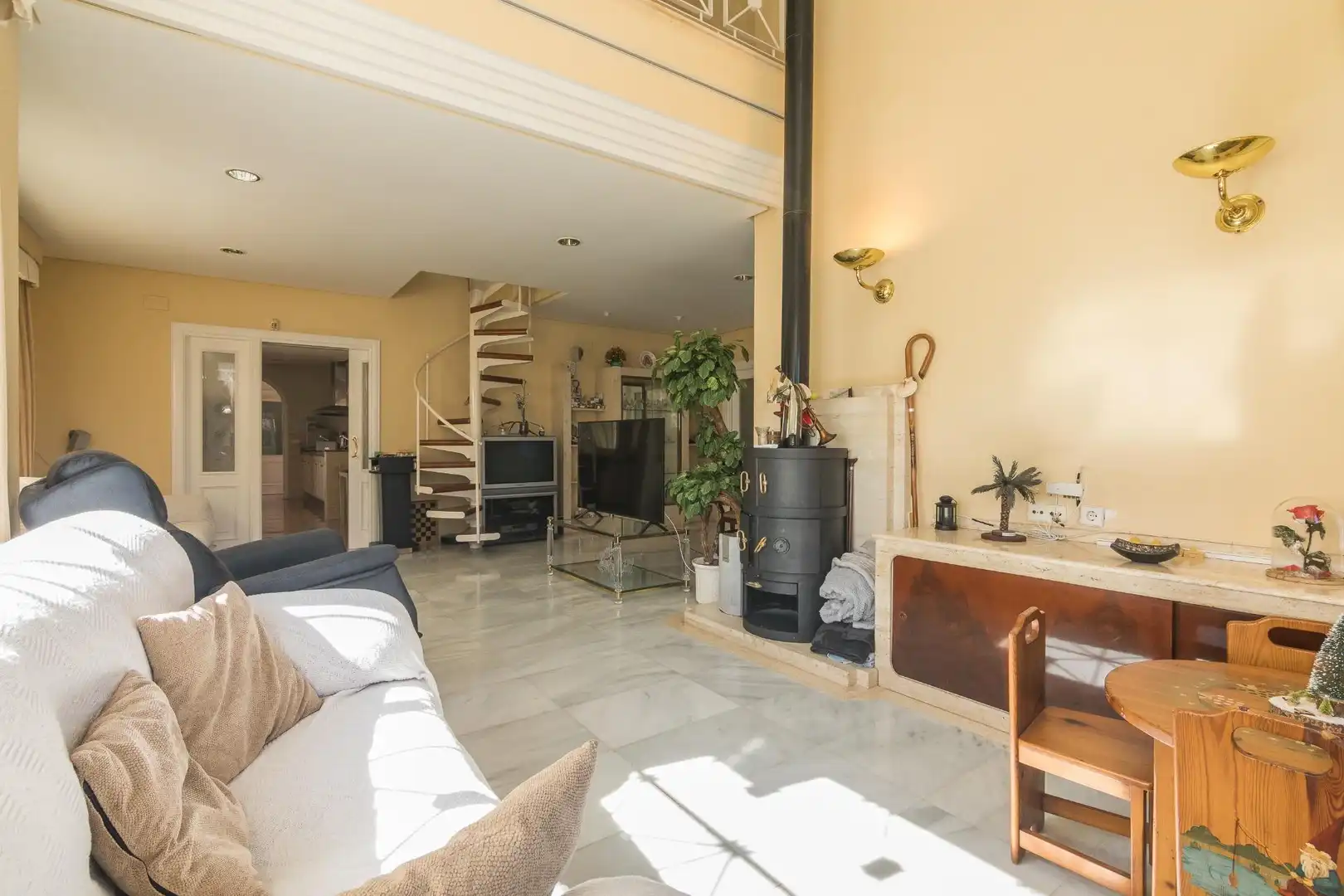 Sala de estar de Casa o chalet en venta en Elche / Elx con Aire acondicionado, Jardín privado y Terraza