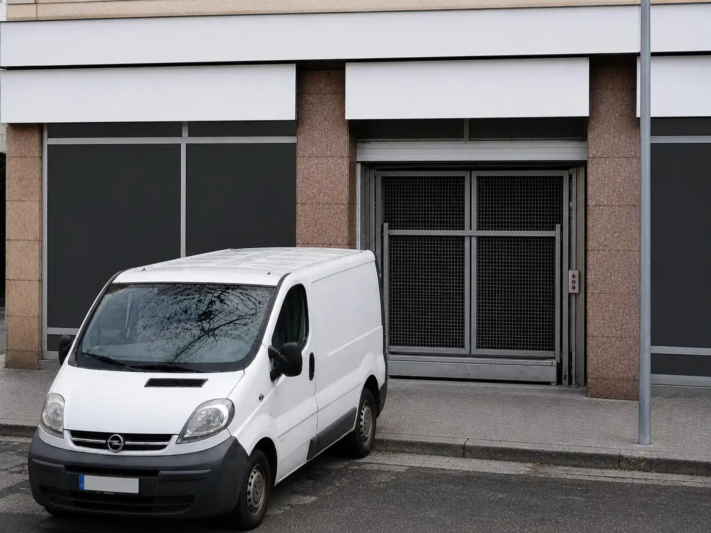 Vista exterior de Traster en venda en Parets del Vallès