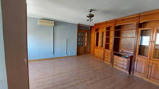 Piso en Venta en Avenida de Roma en Ciudad 70