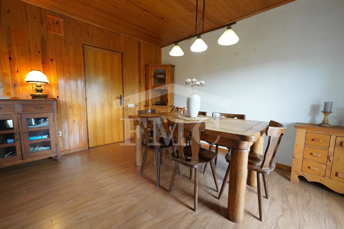 Comedor de Piso en venta en Alp con Calefacción, Parquet y Terraza