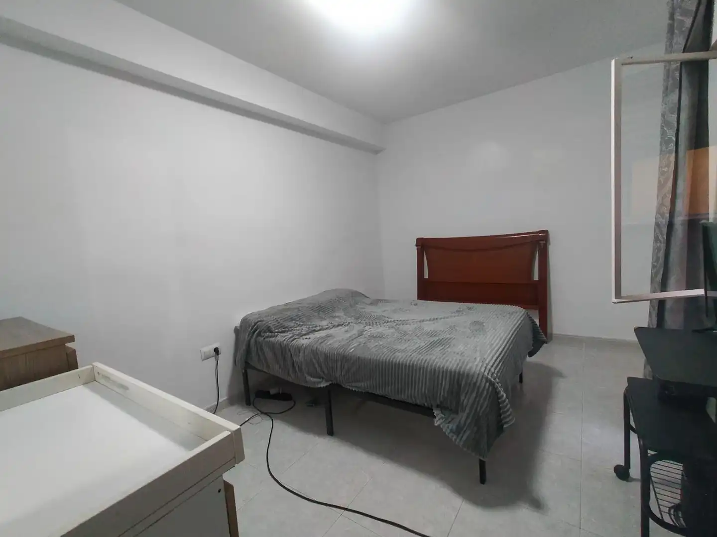 Habitación de Piso en venta en La Línea de la Concepción con Terraza