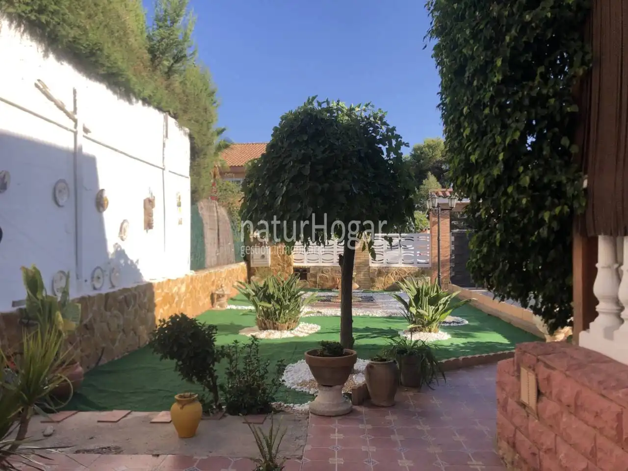 Jardí de Casa o xalet de lloguer en Paterna amb Aire condicionat, Calefacció i Jardí privat