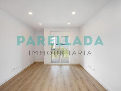 Bedroom of Flat for sale in Badalona  with Air Conditioner and Heating