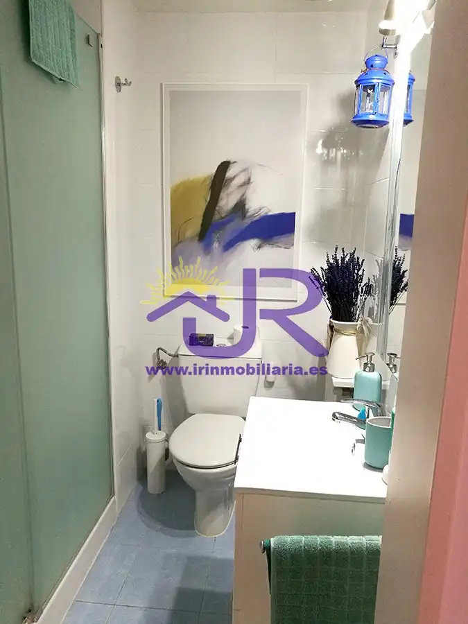 Bany de Pis en venda en Paracuellos de Jarama amb Calefacció, Parquet i Terrassa