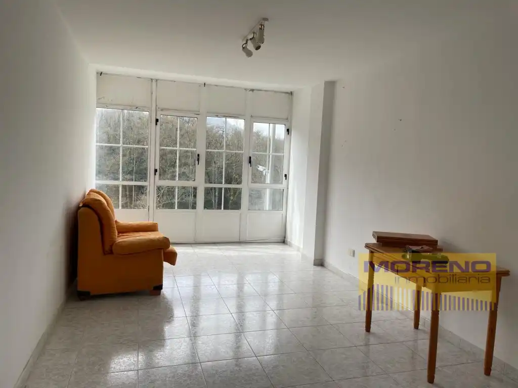 Pis en venda a Samos
