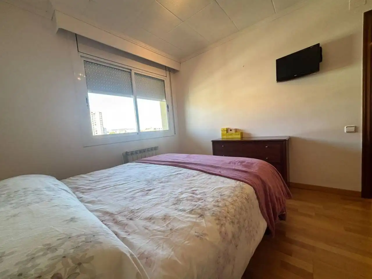 Habitación de Piso en venta en Cerdanyola del Vallès con Aire acondicionado, Calefacción y Parquet
