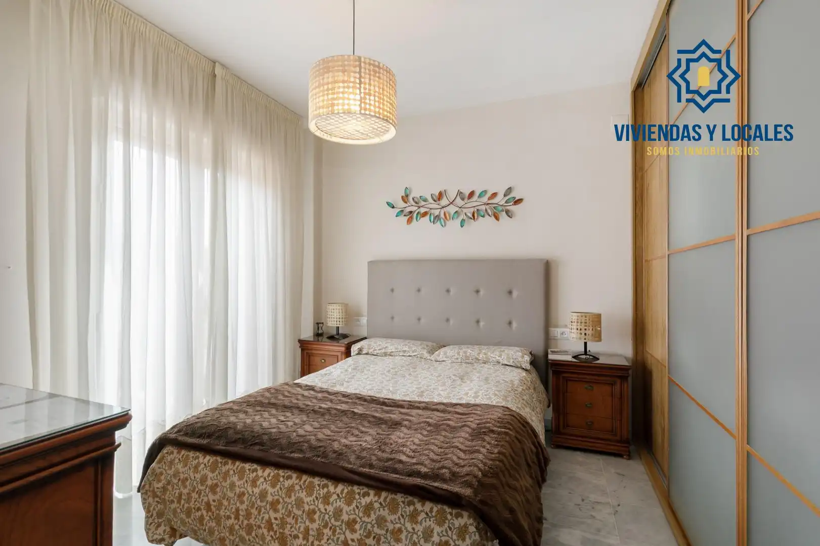 Casa adosada en venta en Angustias - Chana - Encina