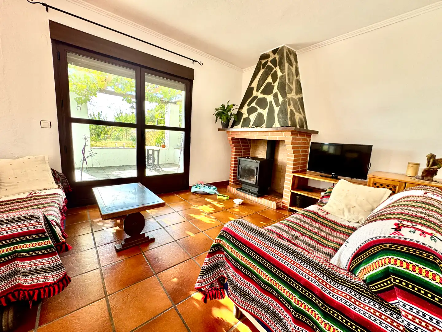 Sala de estar de Casa o chalet en venta en Bérchules con Calefacción, Jardín privado y Terraza