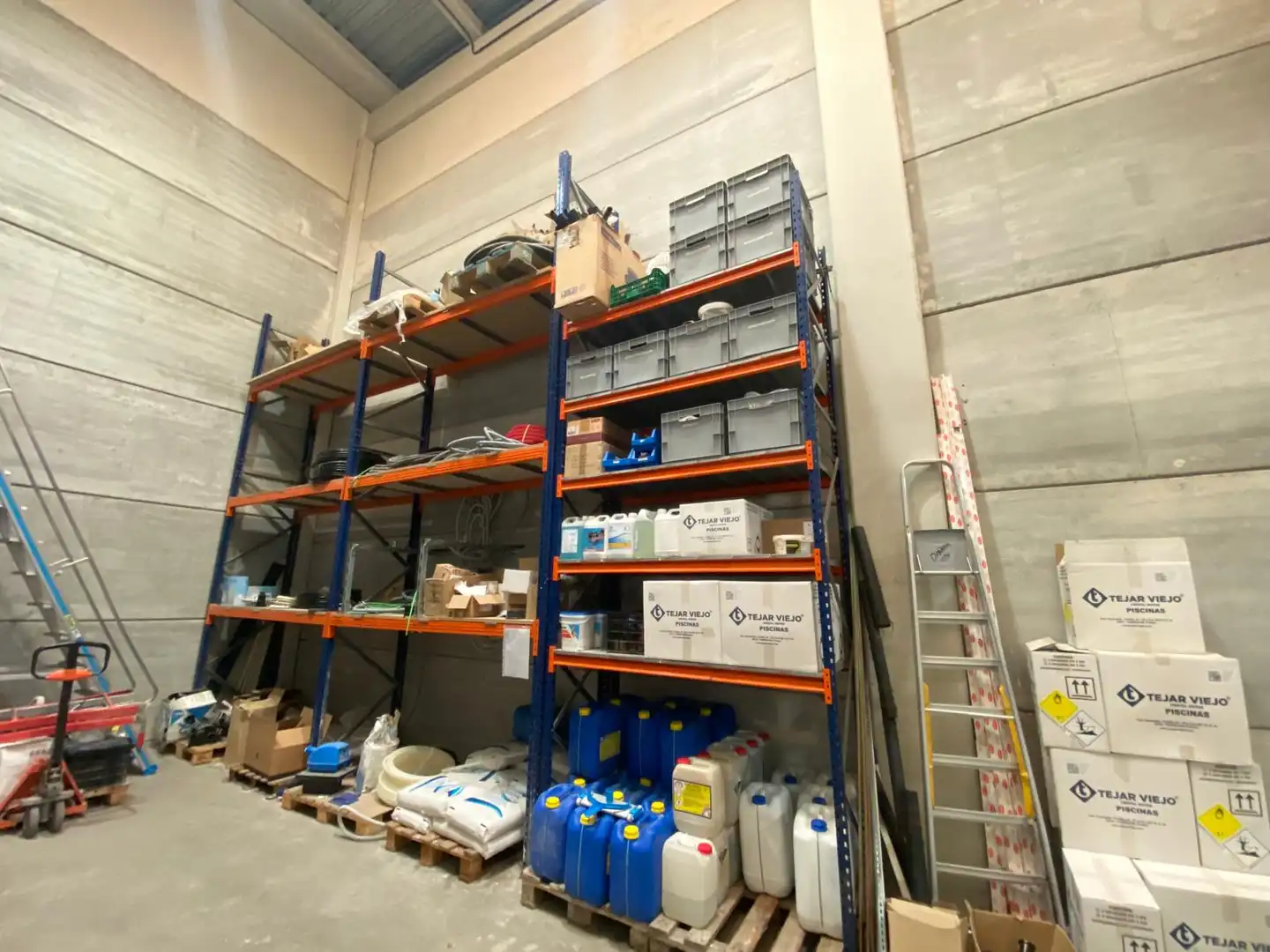 Fabrikhallen zum Verkauf in Arroyomolinos (Madrid) mit Heizung