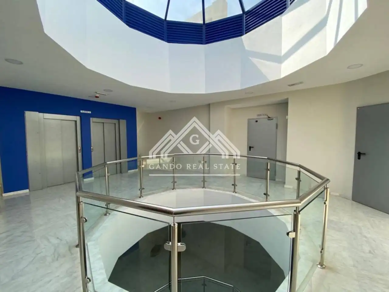 Office for sale in Dos Hermanas  with Alarm