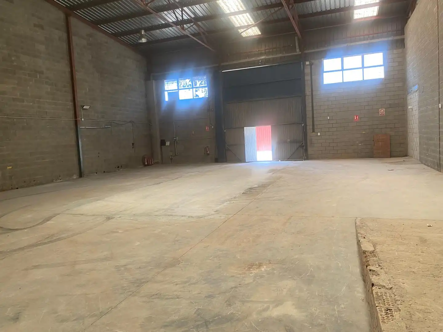 Nave industrial in vendita a Carrer Tarragonès 4, imagen 2