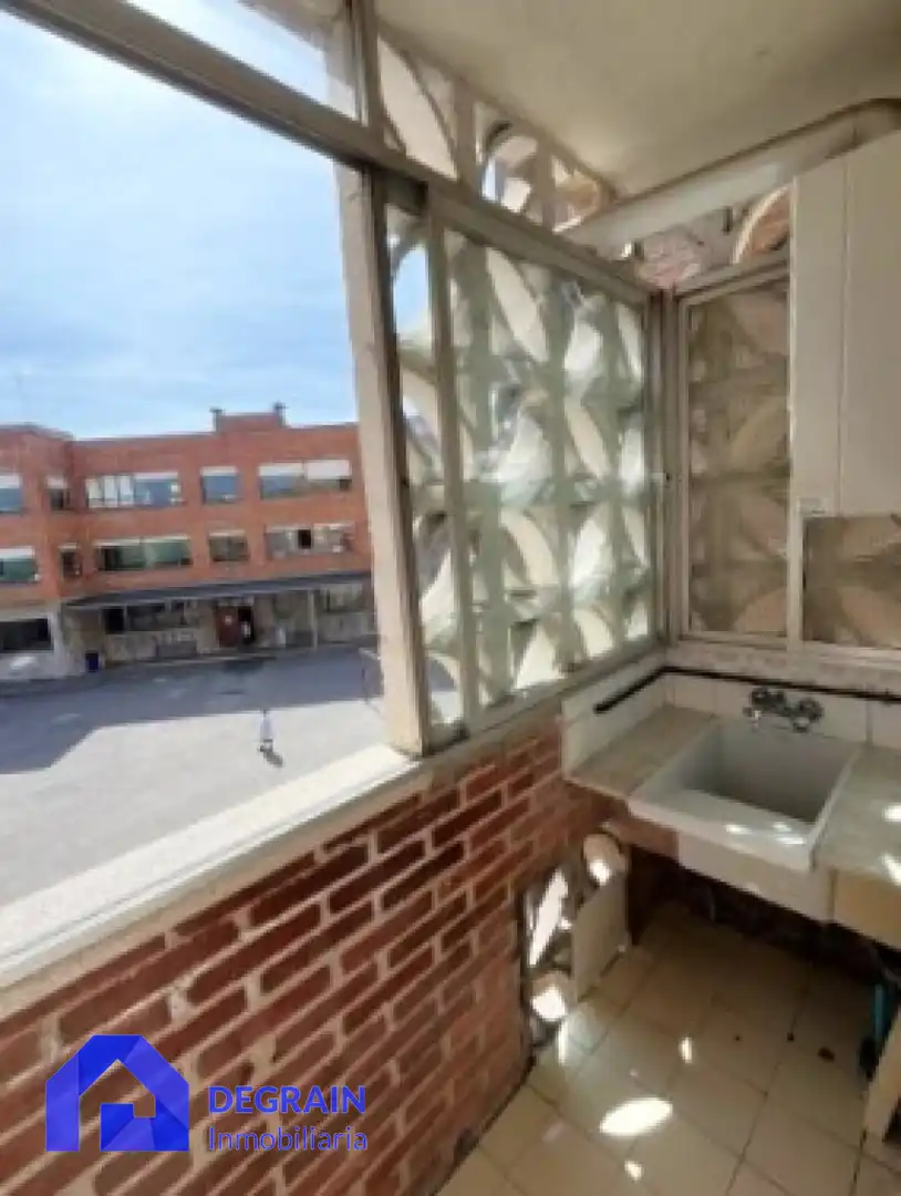 Terraza de Piso en venta en Oviedo  con Calefacción, Terraza y Trastero