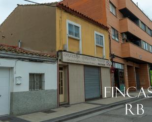 Vista exterior de Casa o xalet en venda en  Zaragoza Capital amb Aire condicionat, Calefacció i Jardí privat