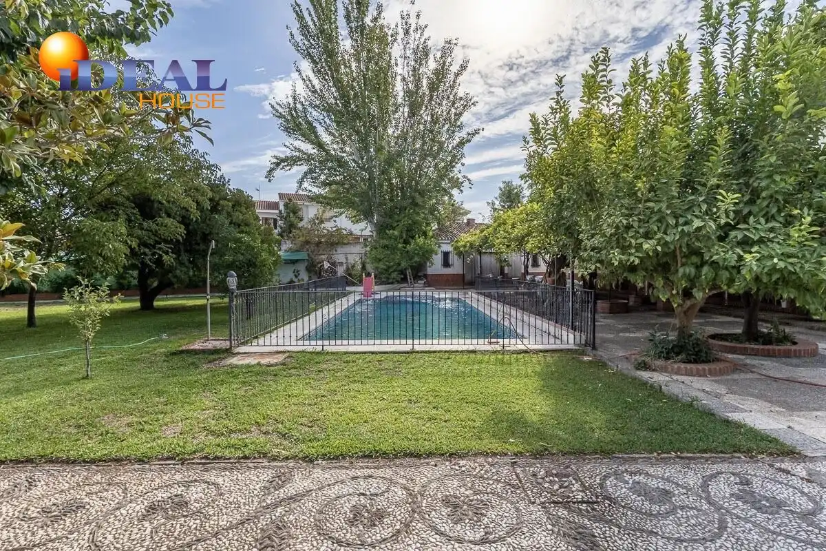 Casa con piscina en venta en Ogíjares, imagen 3