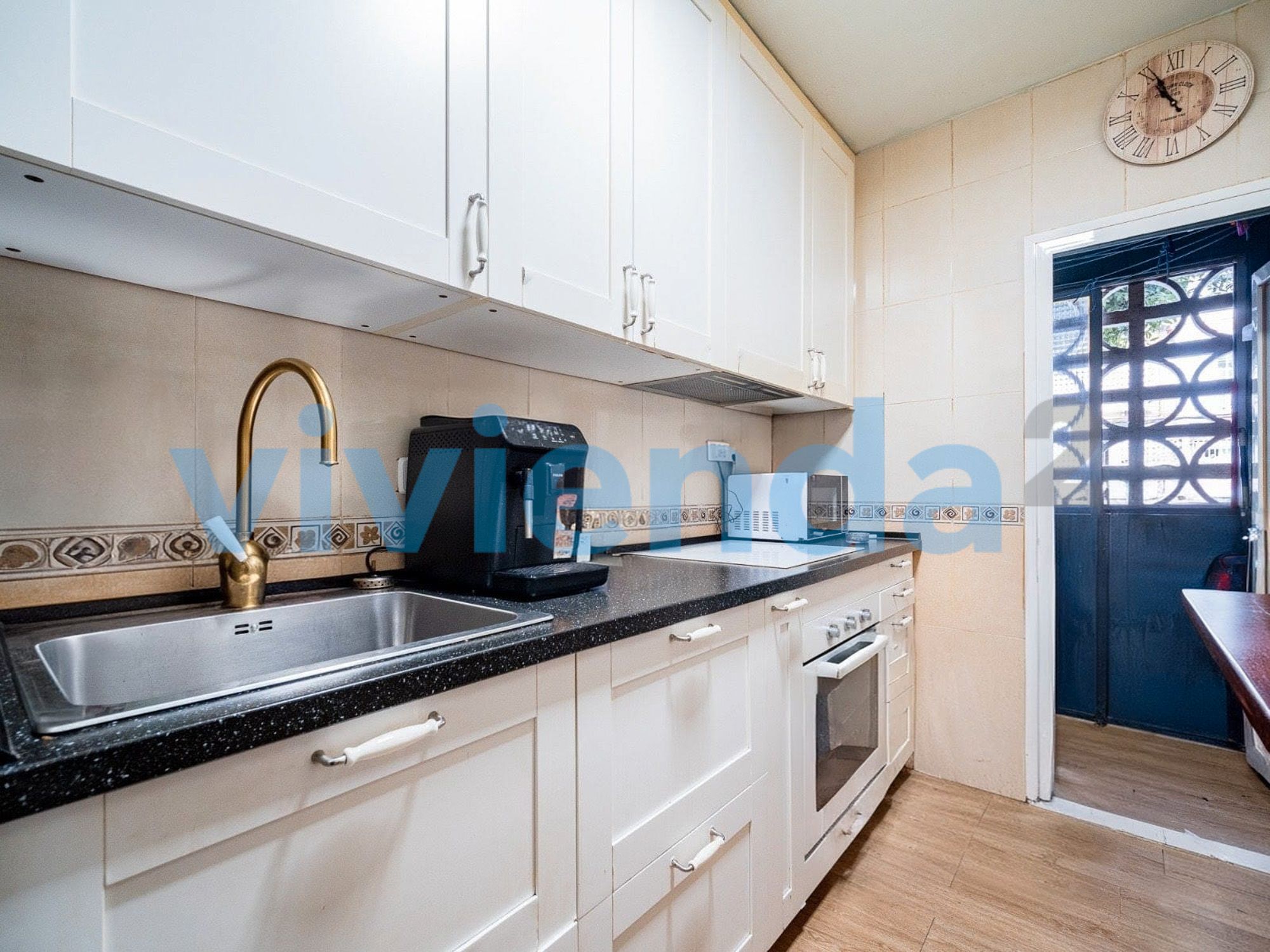 Kitchen of Flat for sale in  Madrid Capital  with Air Conditioner