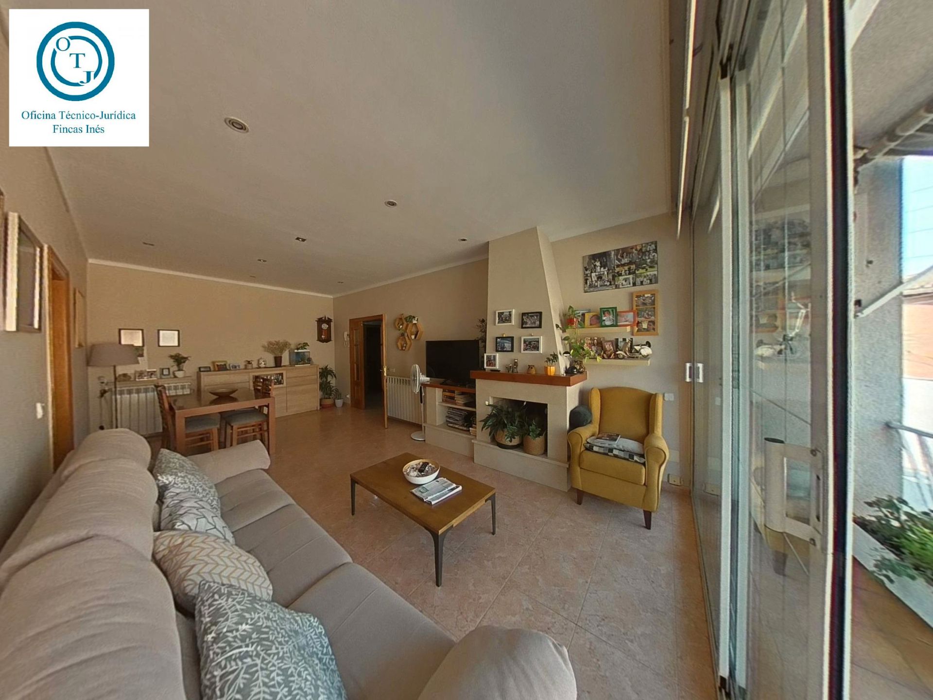 Sala d'estar de Casa o xalet en venda en Mollet del Vallès amb Aire condicionat, Calefacció i Jardí privat