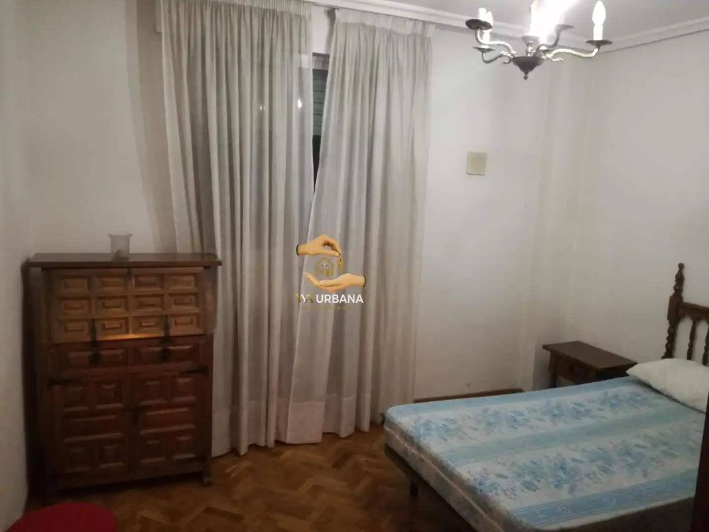 Schlafzimmer von Wohnung zum Verkauf in Salamanca mit Heizung, Möbliert und Balkon