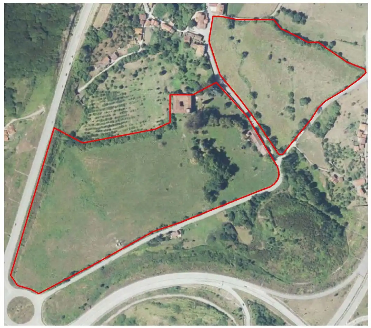 Casa o xalet en venda en Salas amb Calefacció, Jardí privat i Parquet