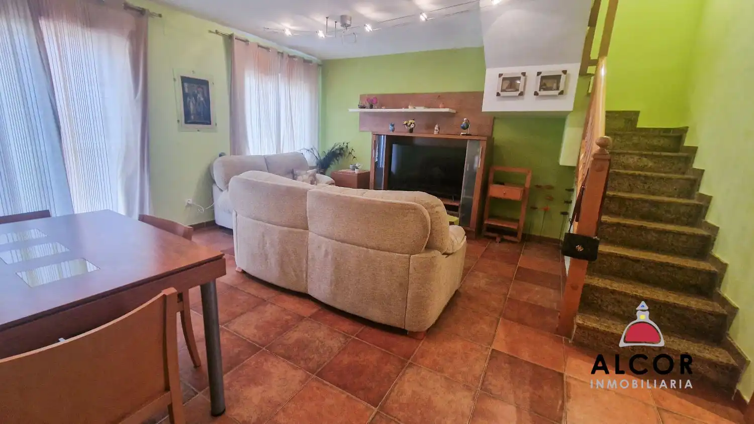 Sala de estar de Casa adosada en venta en Benicarló con Aire acondicionado, Terraza y Trastero
