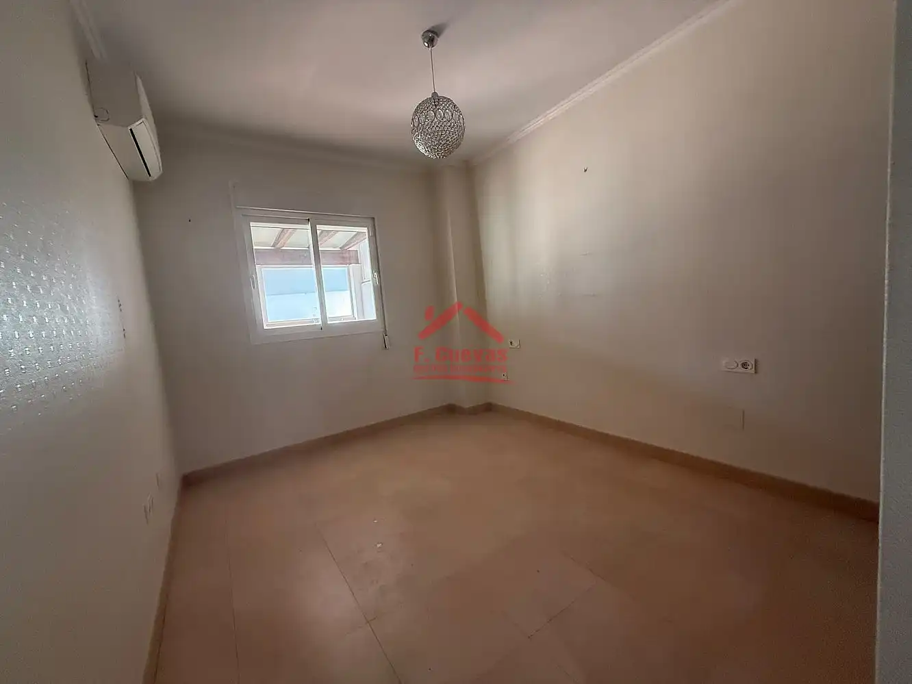 Dormitori de Apartament en venda en Vélez-Málaga amb Aire condicionat, Calefacció i Jardí privat