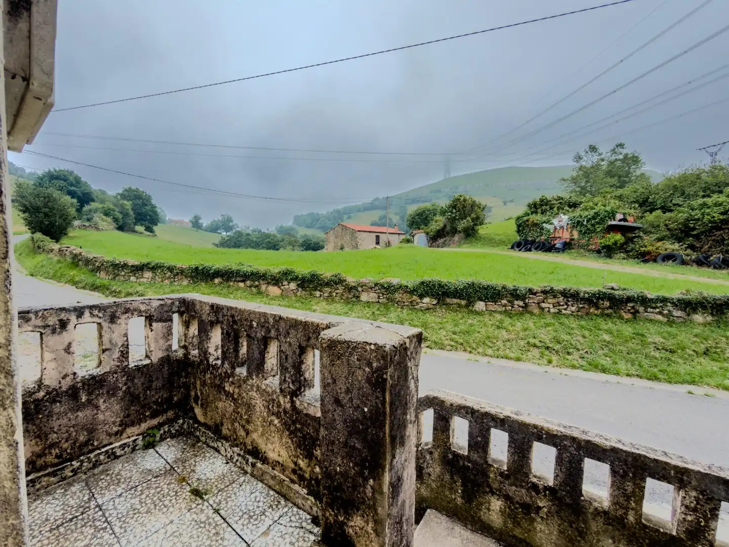 Vista exterior de Casa o xalet en venda en Entrambasaguas