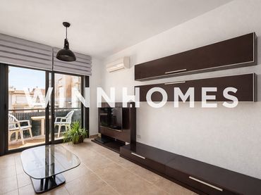Piso con balcón en venta en Carrer de Sant Julià