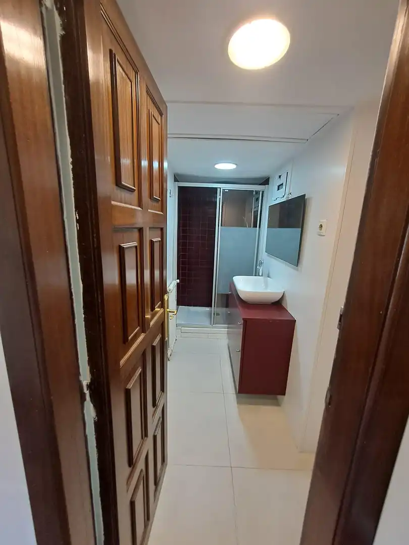 Bathroom of Flat for rent in Barcelona  with Air Conditioner, Heating and Parquet flooring