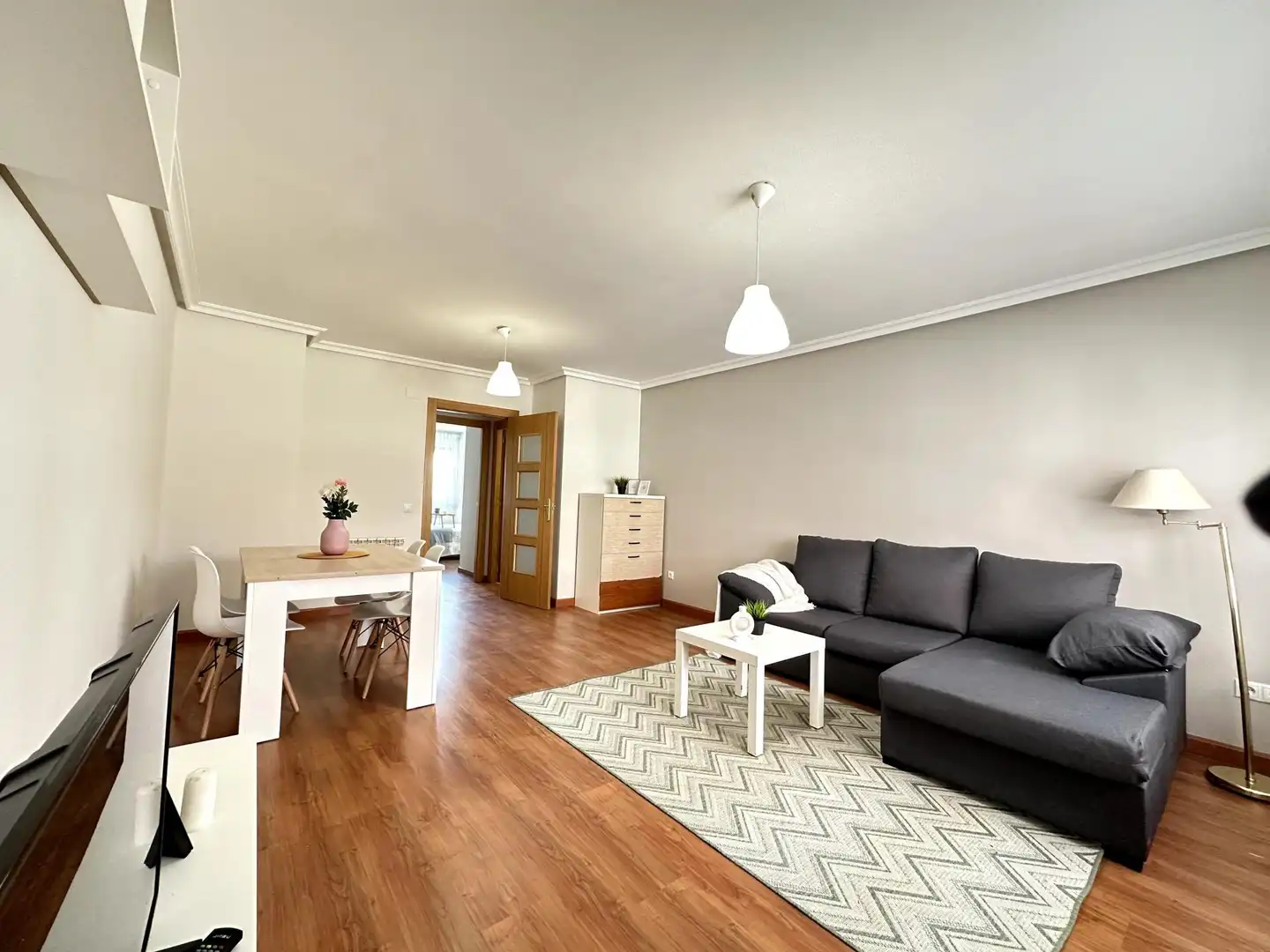 Sala de estar de Apartamento en venta en León Capital  con Calefacción y Terraza