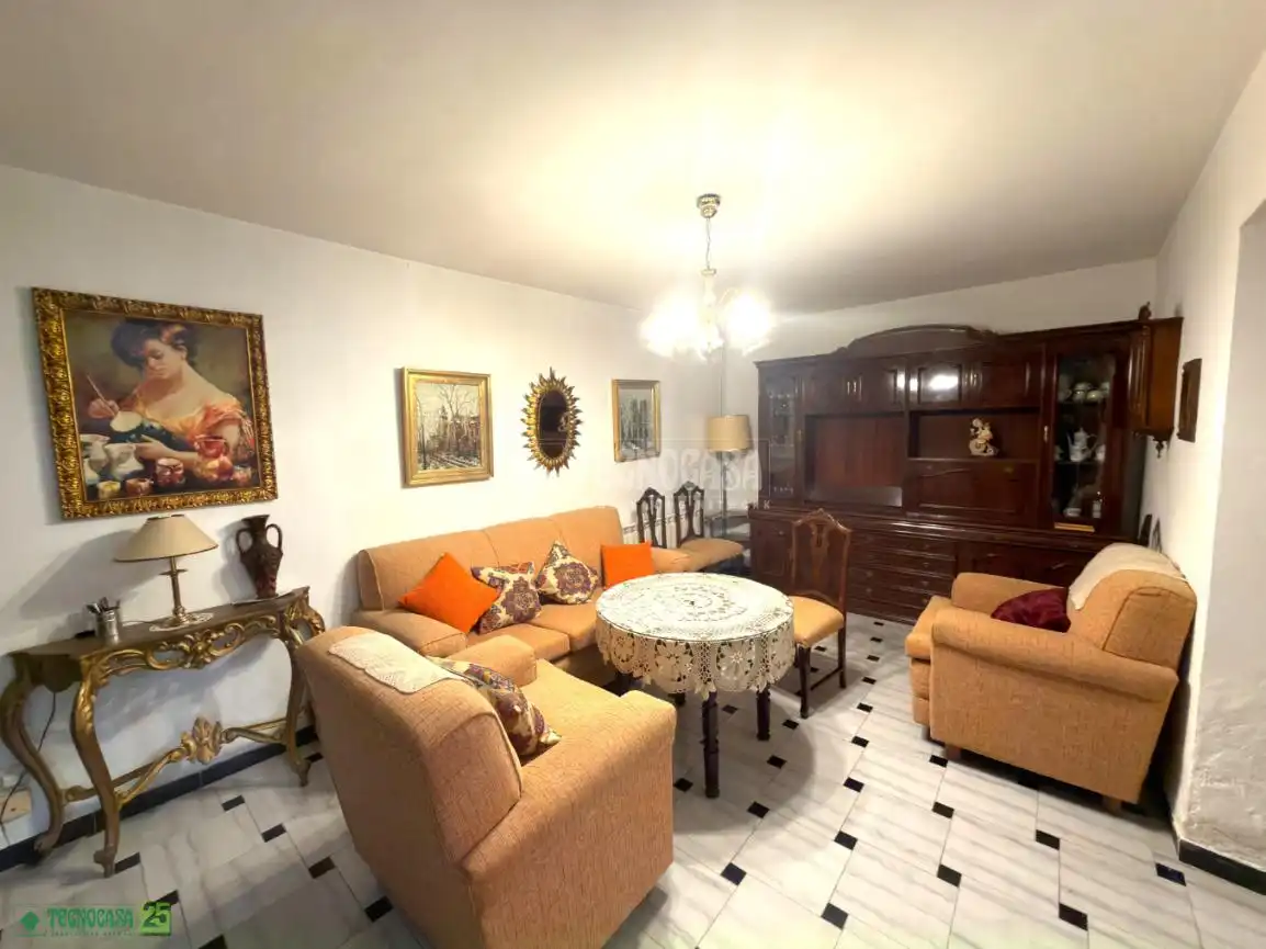 Sala de estar de Casa adosada en venta en Huerta de Valdecarábanos con Calefacción y Terraza