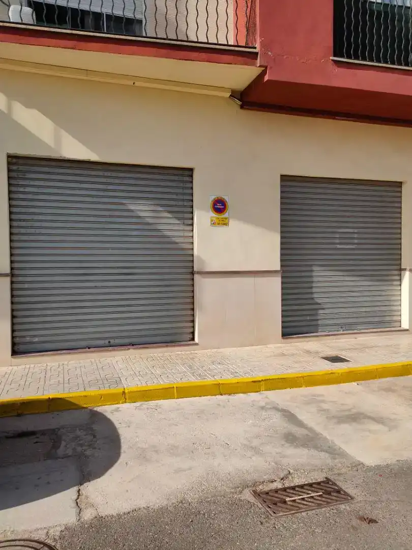 Local de alquiler en Canals