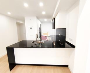 Kitchen of Flat for sale in Vigo   with Heating and Storage room