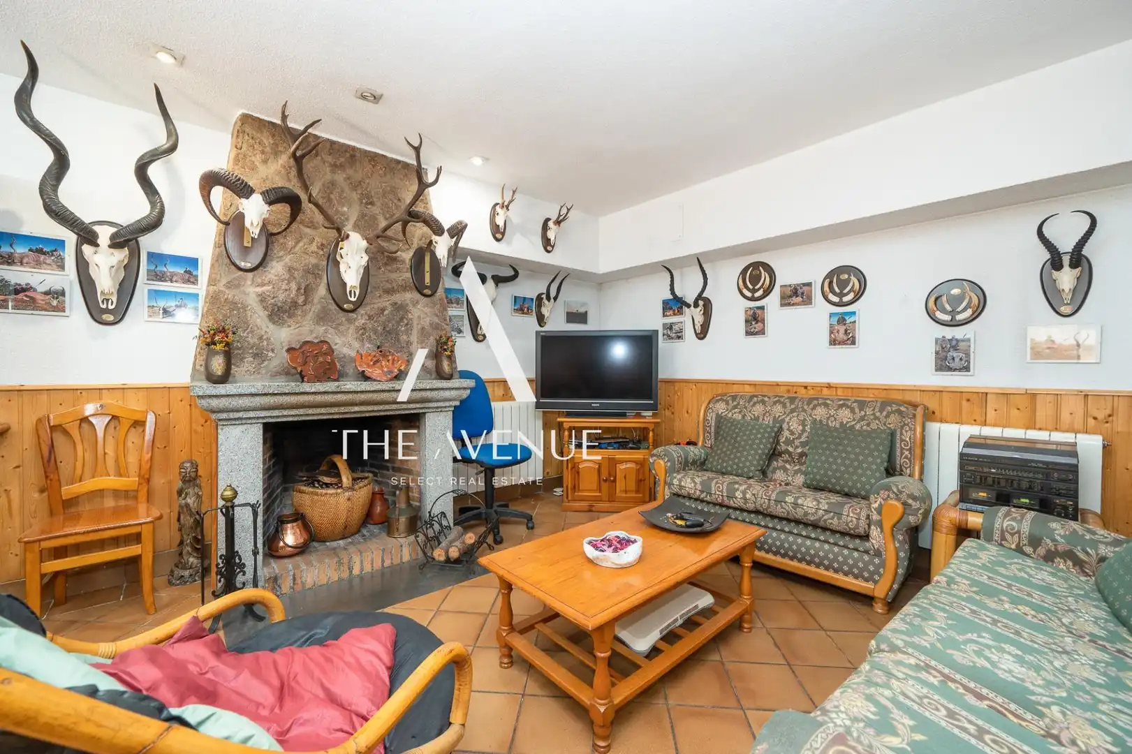 Sala d'estar de Casa o xalet en venda en Boadilla del Monte amb Aire condicionat, Calefacció i Jardí privat