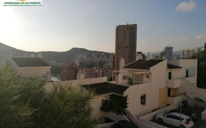 Vista exterior de Apartament en venda en Benidorm amb Aire condicionat, Parquet i Terrassa